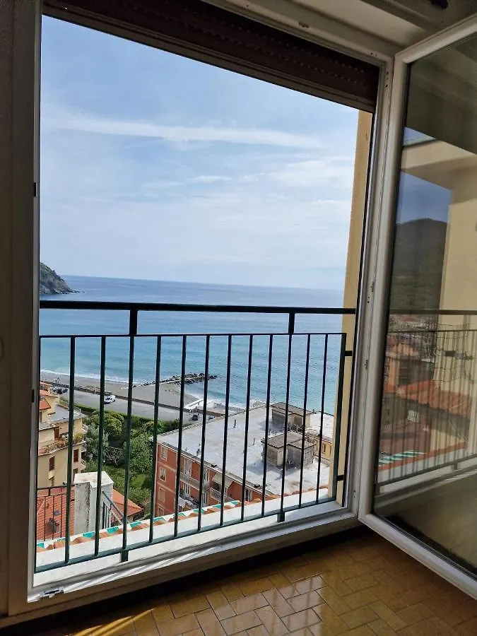 Una Finestra Sul Mare Accanto Alle 5 Terre Levanto Italia
