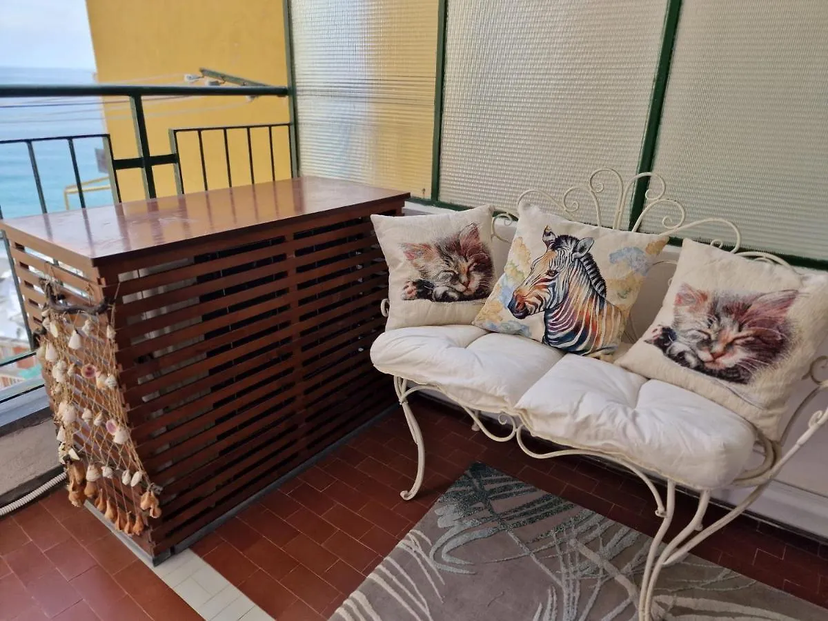 Apartment Una Finestra Sul Mare Accanto Alle 5 Terre Levanto